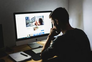 How do people make passive income realistically?